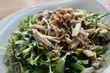 cold soba noodle salad with sauteed mushrooms